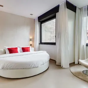 Emerald Luxury , Roma Italia